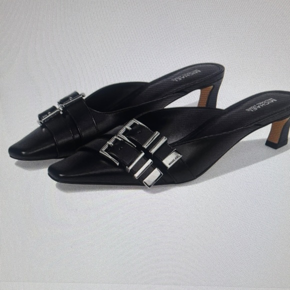 MICHAEL Michael Kors Shoes - NWT Women’s Michael Michael Kors Darlington Leather Mule.  7.5